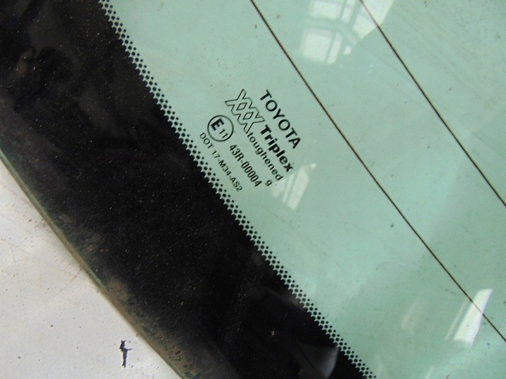 фото №4, Toyota avensis i t22 00r sedan стекло задняя