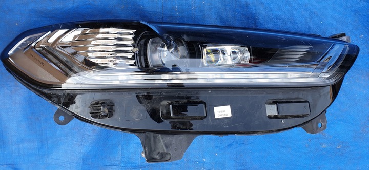 фото №1, Ford mondeo mk5 лампа передняя правая динамический led