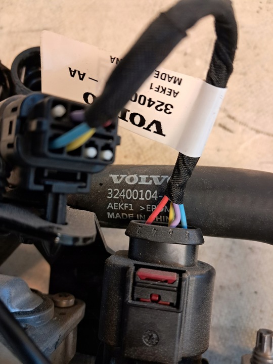 фото №9, Вебасто электрические подогреватель volvo xc60 ii гибрид 32400100