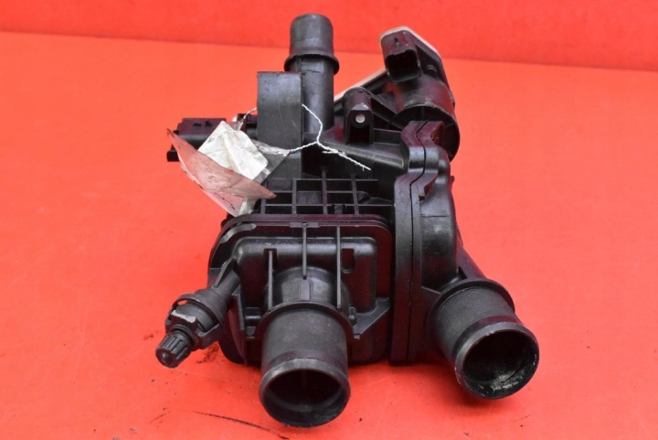фото №6, Корпус термостата 9849443980 peugeot 508 1 i sw 2.0 bluehdi 180 km 14-20