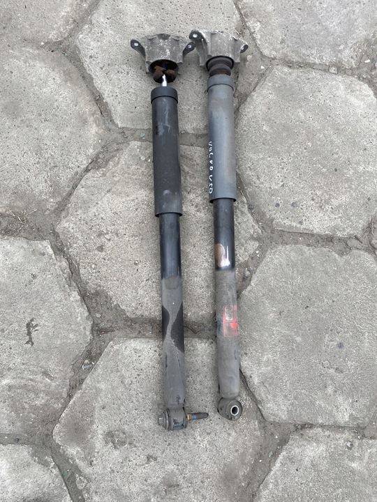 фото №1, Volvo v50 i универсал комплект задних амортизаторов