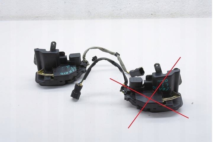 фото №1, Kia cerato замок дверь правый левый зад 4 контакты