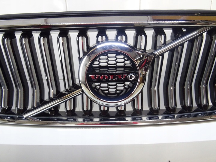 фото №6, Бампер перед переднє volvo xc40 ii 18- 31449340