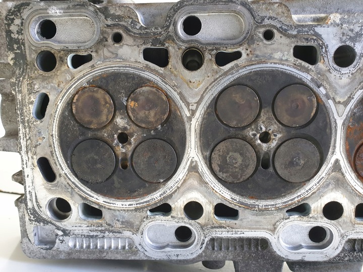 фото №11, Volvo s40 ii v50 2.4 d5 головка циліндрів 185km