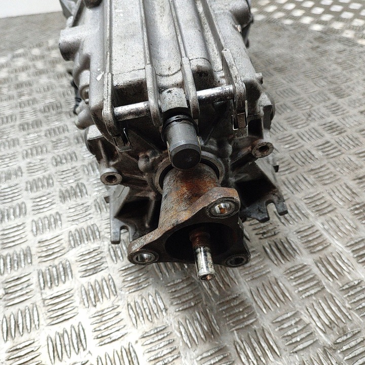 фото №9, Bmw 1 e81 e87 2008 механічна 6-ступенева коробка передач коробки передач