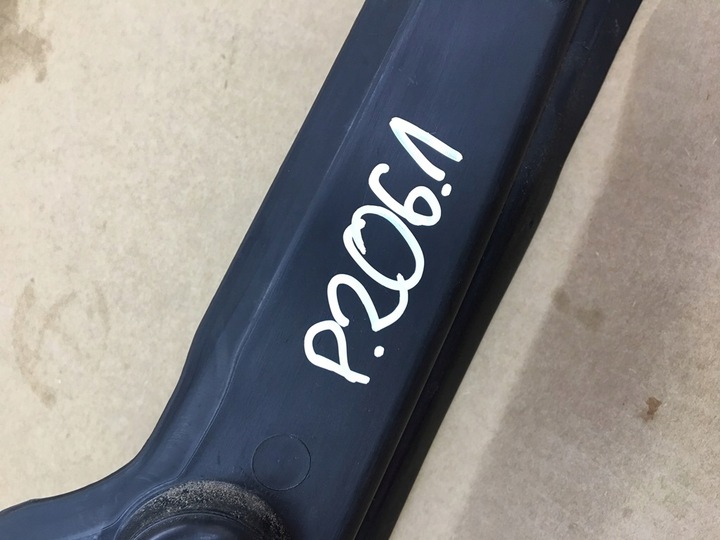 фото №11, Шумоизоляция крыльев правые перед audi e-tron