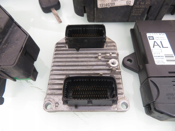 фото №10, Замок зажигания блок управления opel signum 1.8 z18xe 55352666 13132473 24443147