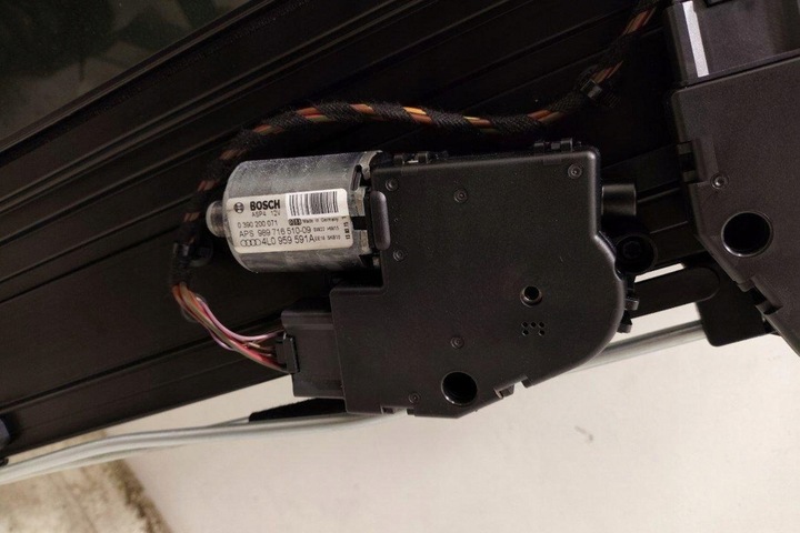 фото №13, Люк audi q7 4l 4l0877041s бензин 245kw 2015