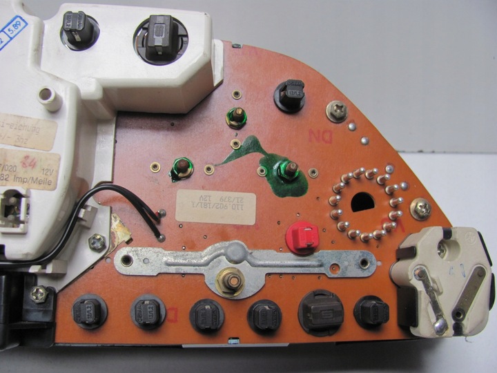 фото №11, Mercedes w126 560 v8 спідометр  w милях