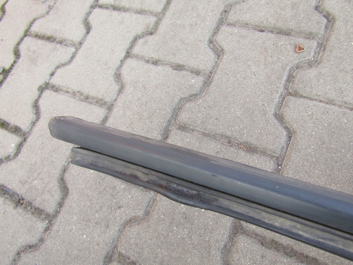 фото №8, 5 mercedes w124 85-89 права планка порогова прокладка накладка na поріг