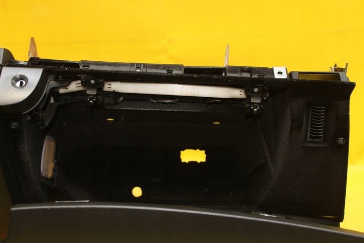 фото №5, Shcowek пассажира mercedes w211 a2118601305