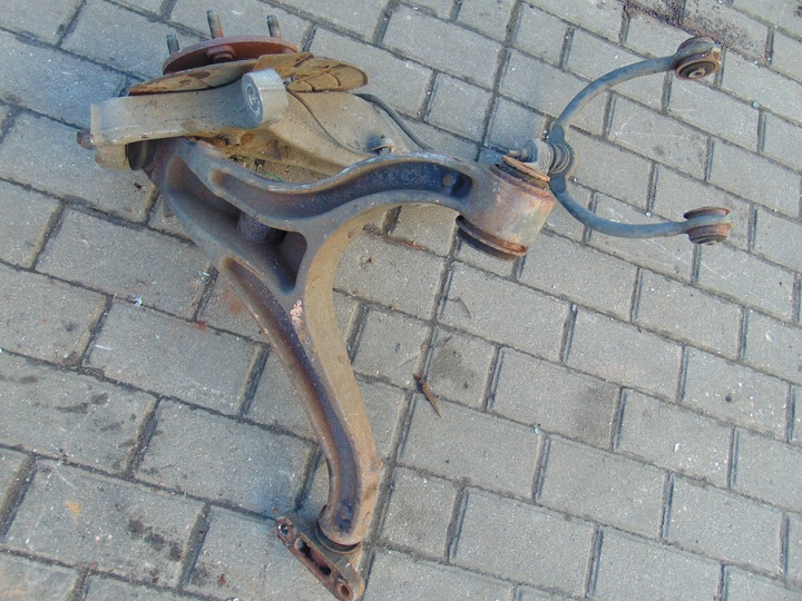 фото №3, Mcperson правый поворотный кулак jeep cherokee wk 3.0crd