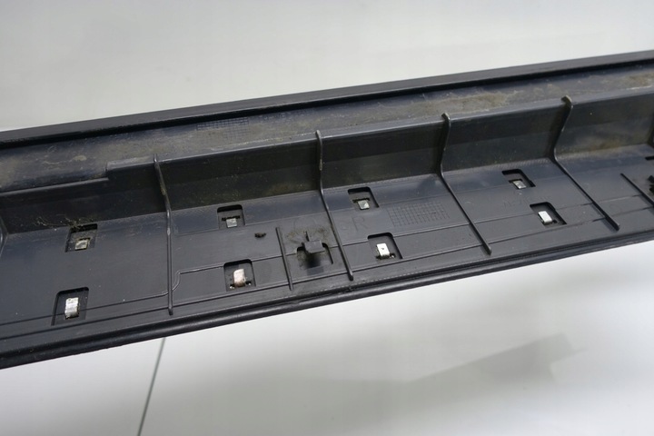 фото №8, Mercedes r230 sl планка порогова права накладка порога 2306800435