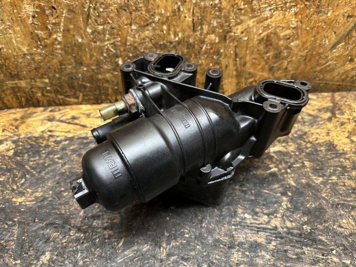 фото №9, Корпус фильтра масла renault 1.6 dci 152081926r