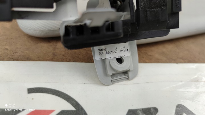 фото №3, Захист сонцезахисна права passat b6 3c0857552