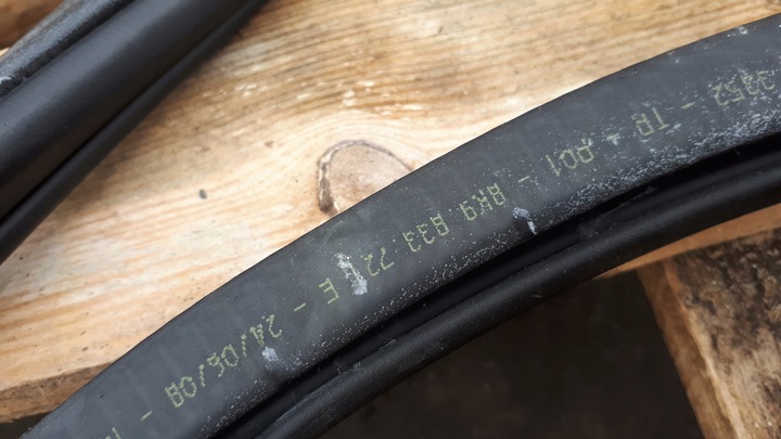 фото №7, A4 b8 s4 прокладка дверь левый зад универсал