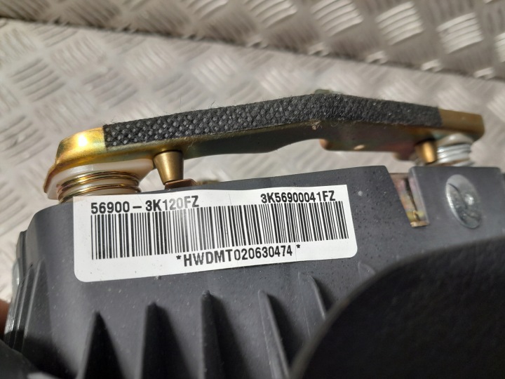 фото №8, Hyundai sonata подушка кермо 569003k120fz