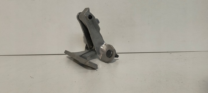 фото №2, Петля крышки багажника левый зад tesla модель y