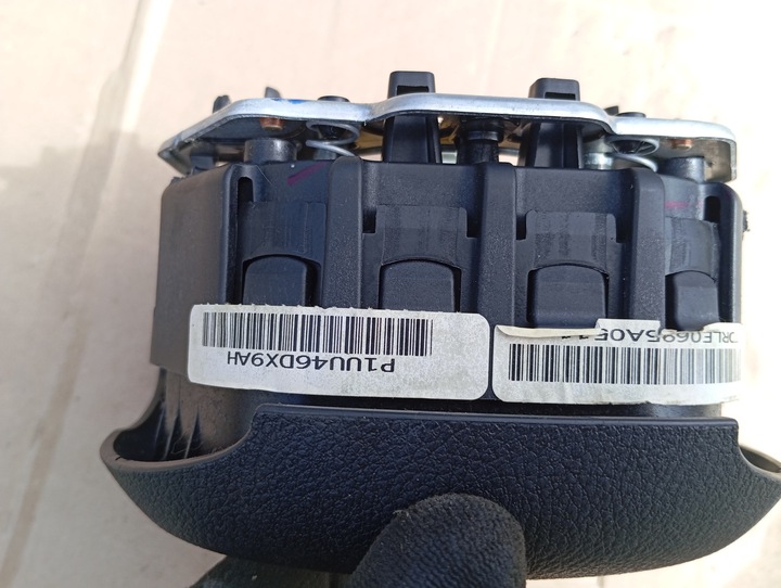 фото №13, Jeep cherokee kl 14- панель подушки подушка безопасности капот подушка безопасности передние перед