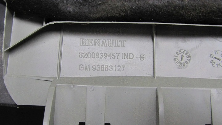 фото №7, Trafic vivaro ii рестайлінг корпус спідометра козирок 681010773r