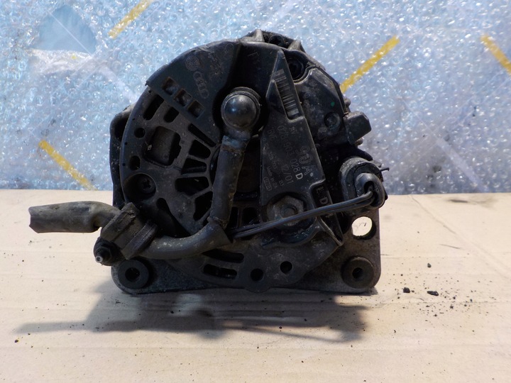 фото №3, Генератор volkswagen оригинальный номер 028903028d