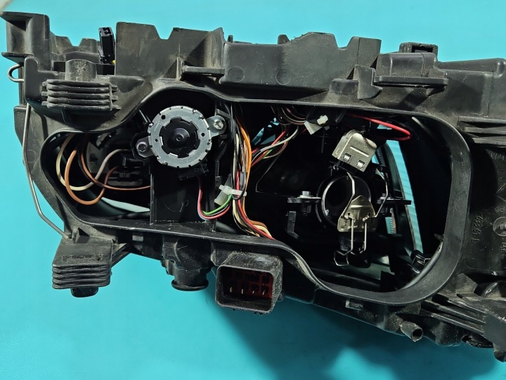 фото №13, Фара левое фара передняя bixenon поворотный volvo s80 ii 06-09 европа