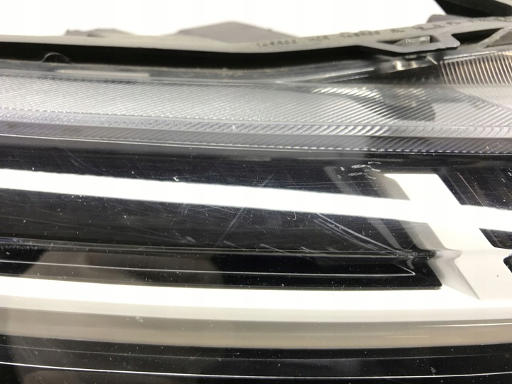 фото №13, Dacia duster ii лампа праві перед повний led 260106194r