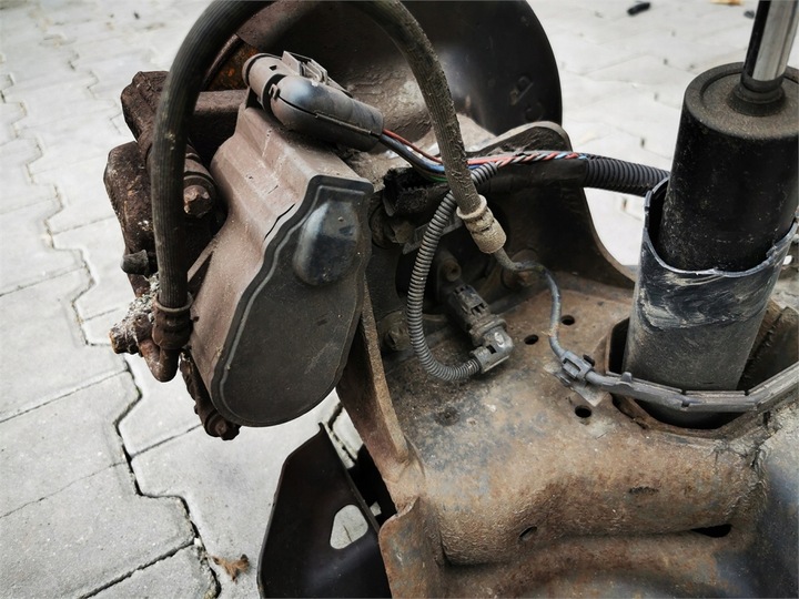 фото №7, Citroen c4 picasso ii вісь балка підвішування зад комплектна демонтаж