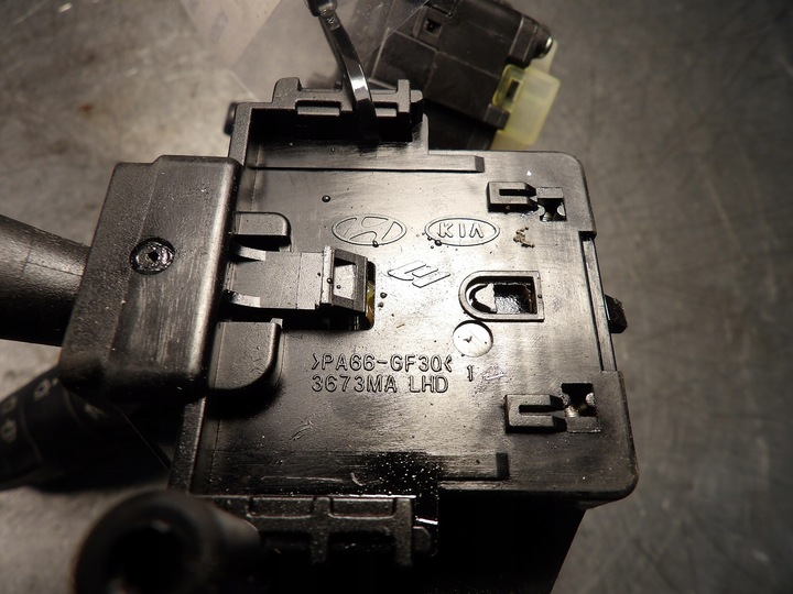 фото №9, Перемикач hyundai i30 93420-2r010 93410-2r030