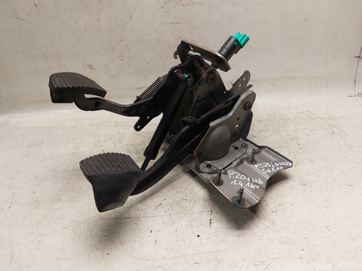 фото №1, Педаль гальма зчеплення peugeot 207 hb 1.4 16v