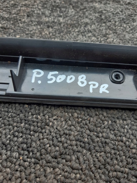 фото №5, Планка стёкла лобовой правая peugeot 5008 ii