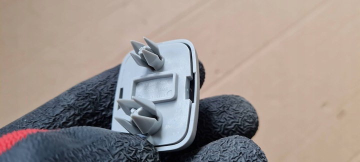 фото №5, Q3 83a держатель крепление козырёк 8w0857562a sline a4 b9 8w a5 8w