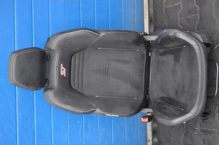 фото №12, Ford fiesta mk8 st сидіння recaro диван шкіра англієць