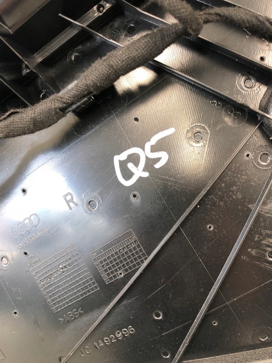 фото №7, Боковина дверь правые зад audi q5 8r