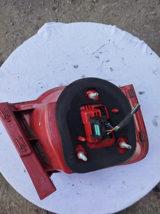 фото №4, Лампа кузов правые зад vw passat b6 sedan 3c5945096c