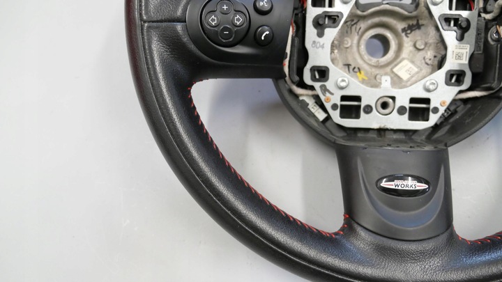 фото №7, Mini countryman jcw r60 кермо шкіра пелюстки червона nić