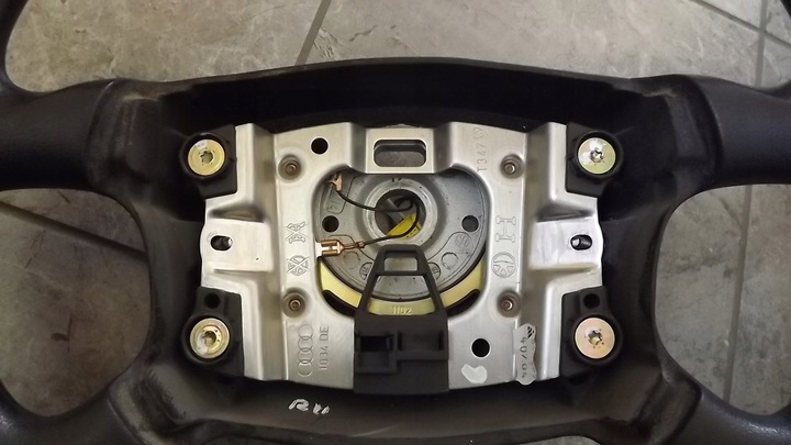 фото №8, Кермо audi 8l0419091e