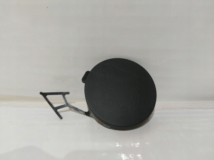 фото №1, Vw t-roc 17-22 заглушка фаркоп буксировочный зад