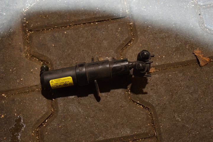 фото №1, Skoda octavia ii розпилювач лампи p 1z0955966a