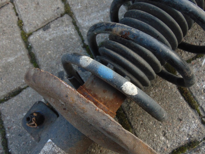 фото №9, Mcperson правые перед переднее поворотный кулак peugeot 207 sw рестайлинг европа