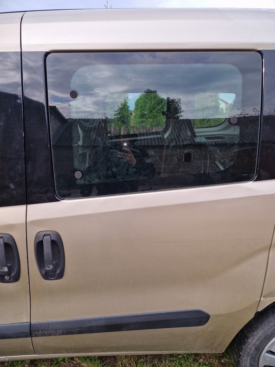 фото №3, Скло відкидна двері задні ліві fiat doblo ii 10- оригінал