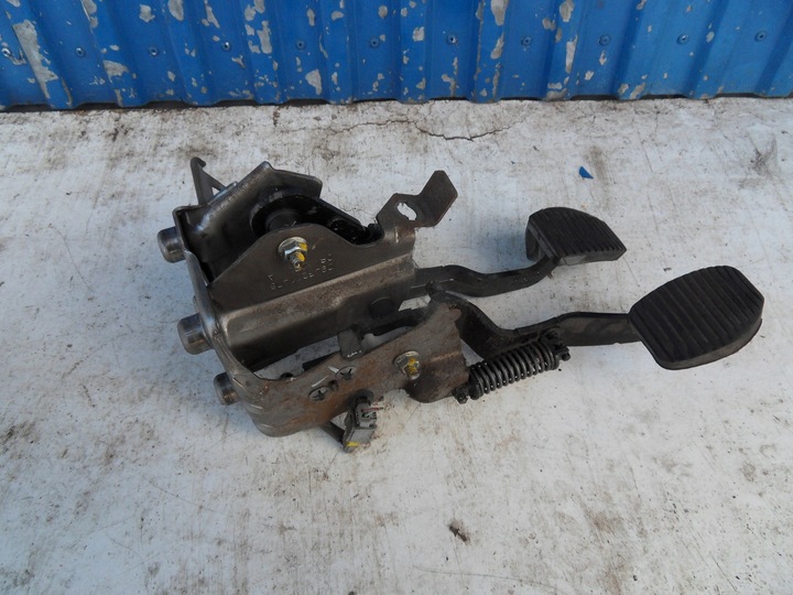 фото №3, Citroen berlingo iii 3 1.6 b педалі комплект педалей