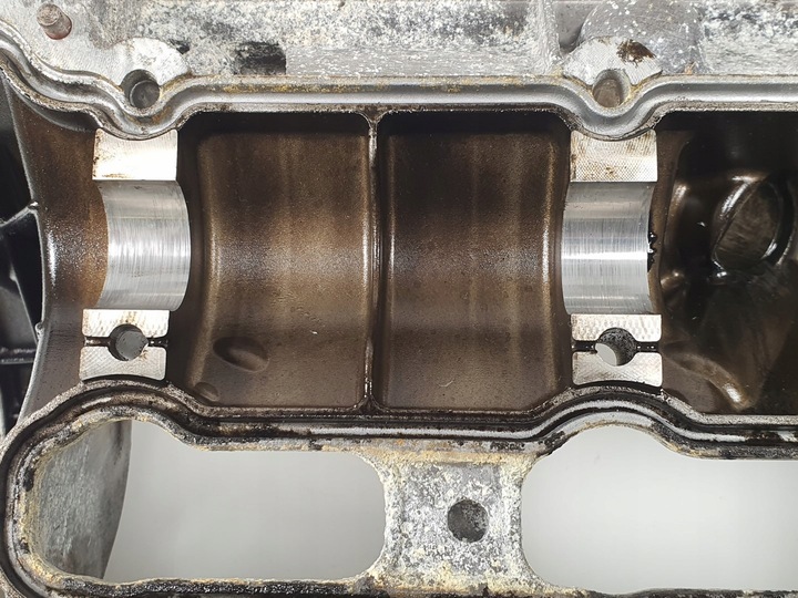 фото №10, Крышка клапанов mercedes w245 2.0 cdi a6400160405