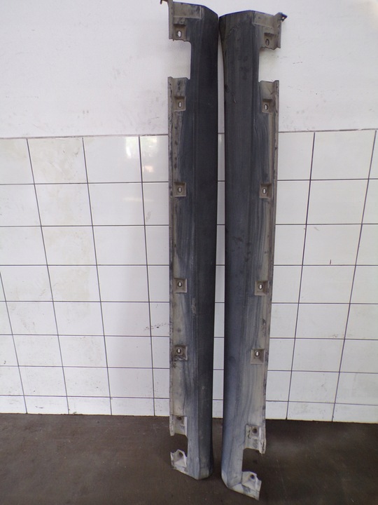 фото №1, Порог пластиковый правый левый mercedes w164 ml