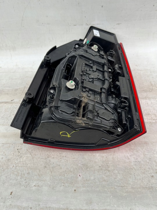 фото №11, Multivan transporter t6 рестайлінг 19- лампа ліва led зад задня кутник бампера