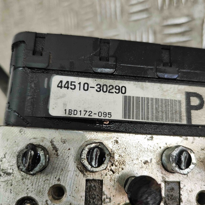 фото №8, Насос abs lexus is iii _e3_ 4451030290 30824431 2.5l 131kw 2018