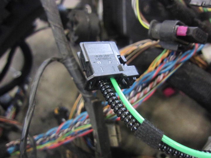 фото №9, Bmw f30 328xi джгут установка інтер'єру дроти