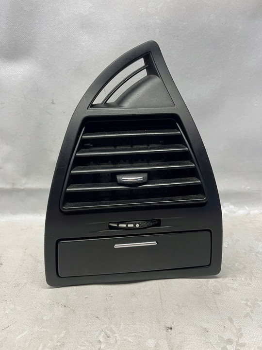 фото №1, Решітка повітропровід права citroen c4 i 9646337977