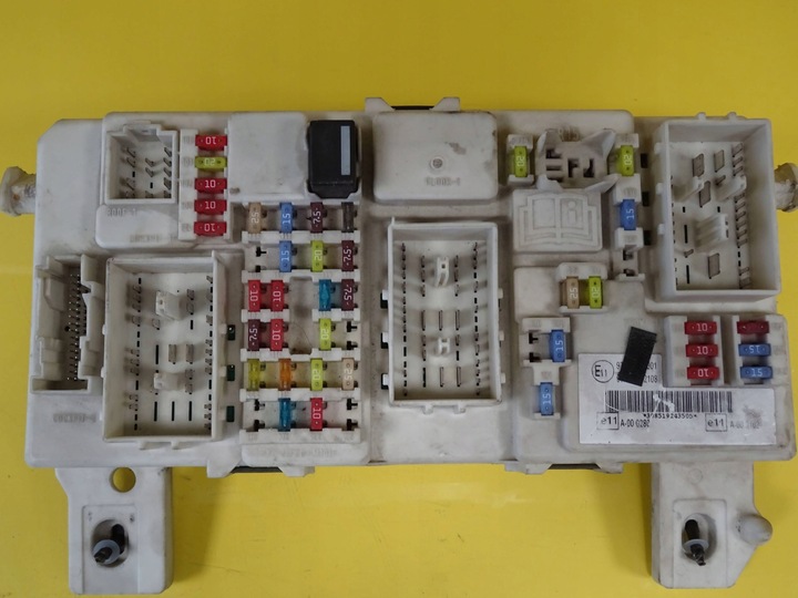фото №5, Коробка запобіжників ford focus 7m5t14a073de nr179