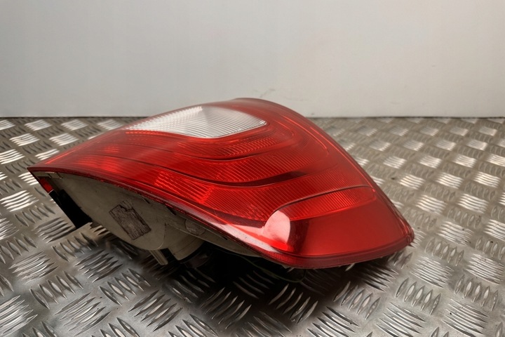 фото №15, Лампа правая задняя skoda superb ii 3t4 3t9945096 2.0l дизель 125kw 2012